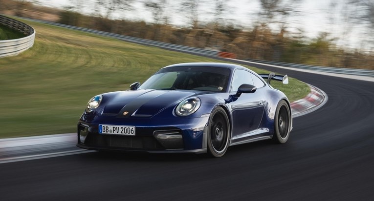 VIDEO Novi Porsche 911 GT3 s ručnim mjenjačem postavio rekord na Nürburgringu