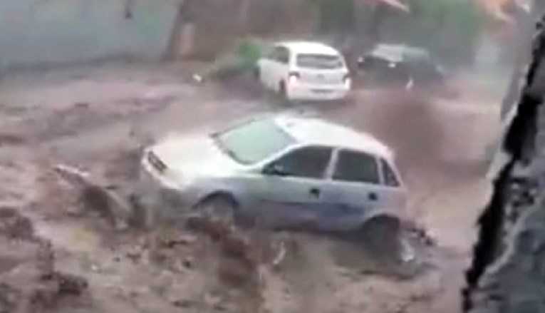 VIDEO Ogromne poplave u Brazilu, najmanje 18 mrtvih, grad uništen