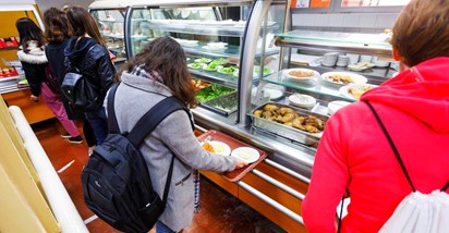 Studenti vegani traže veganske obroke u menzama, ovo je priča jedne od njih