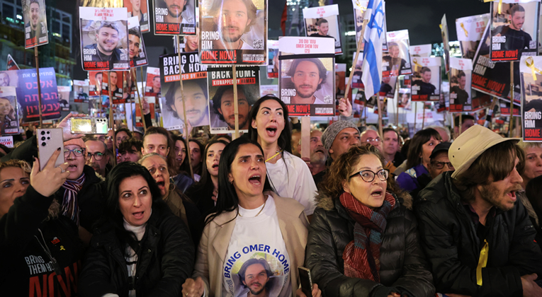 VIDEO Tisuće ljudi prosvjeduje na ulicama Izraela, traži se ostavka Netanyahua