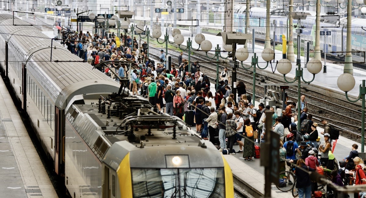 Na tračnicama u Parizu pronađena bomba iz Drugog svjetskog rata