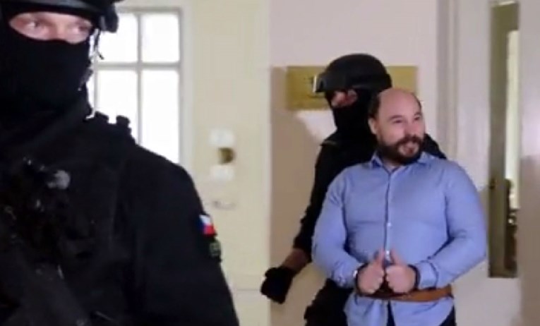 VIDEO Srpski plaćenik smijao se na sudu, ubio je troje ljudi u 8 mjeseci