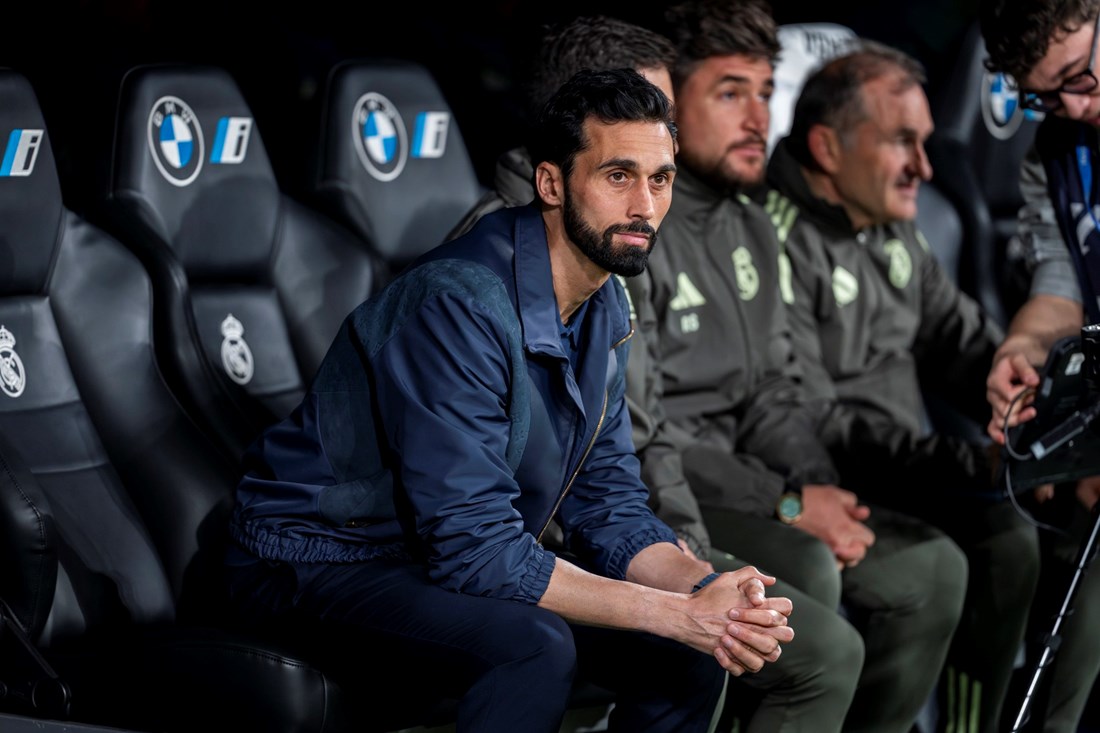 Jakna trenera Reala ukrala show na madridskom derbiju. Košta 3900 eura