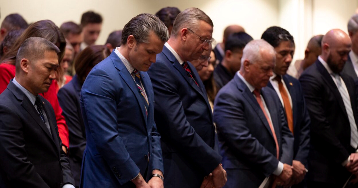 Hegseth se molio u Pentagonu: "Neka svaki metak pronađe svoju metu"