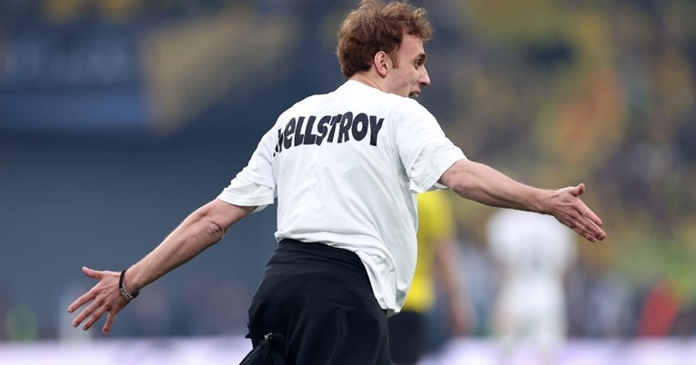 Evo tko stoji iza navijača koji su upali u teren i prekinuli finale Lige prvaka