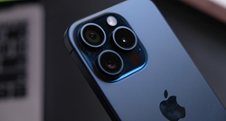 Apple je navodno pauzirao razvoj sklopivih iPhonea zbog razbijanja zaslona