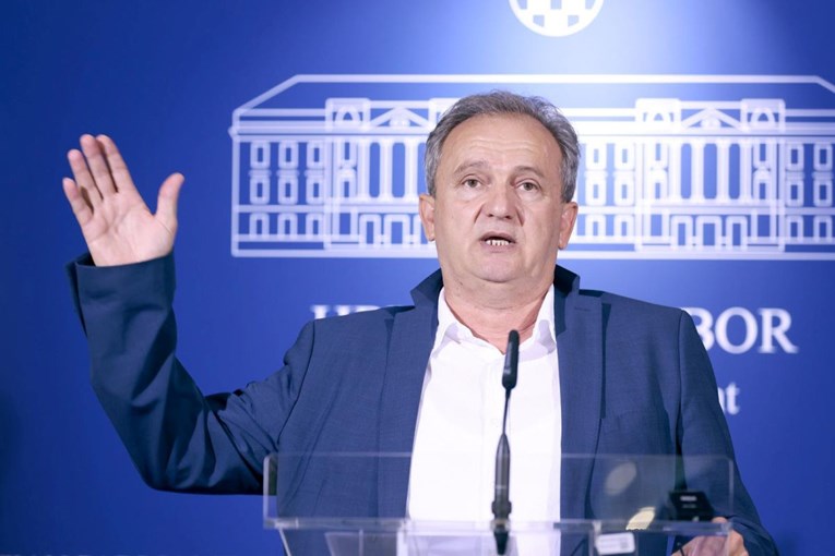 SDP-ovac: Jamnicu, Studenac, Sveti Rok i Cetinu, 4 izvora vode nam drže stranci