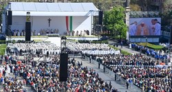 Papa Franjo poručio Mađarima: Ne zatvarajte vrata strancima i migrantima