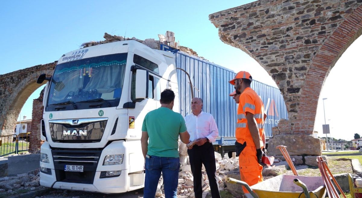 Rumunj slijedio GPS i  kamionom se zabio u zaštićeni akvedukt u Španjolskoj