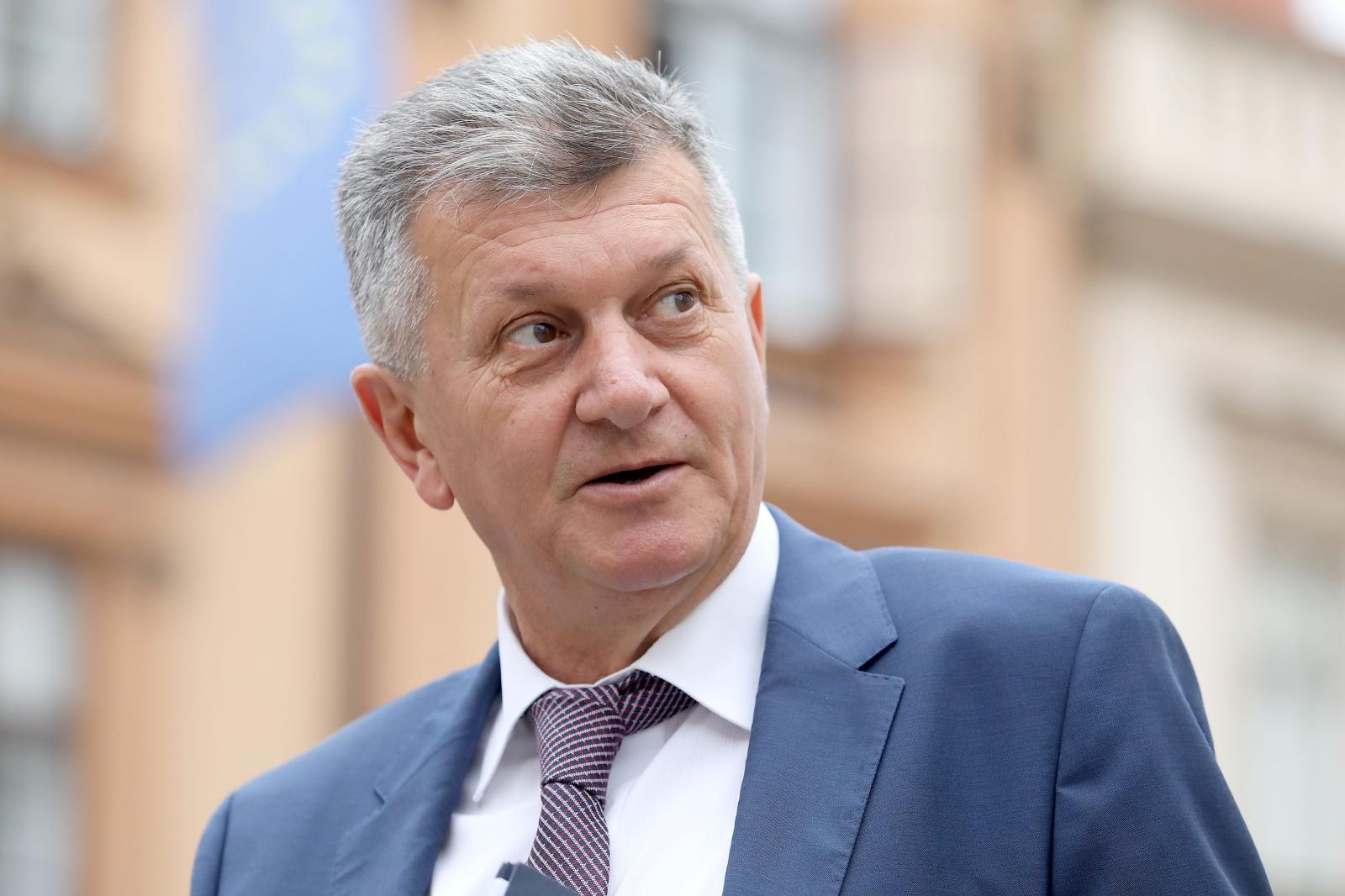 Medicinske sestre nezadovoljne, Kujundžić: "Ljudskom srcu uvijek nešto treba..."