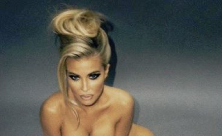 Carmen Electra pozirala potpuno gola