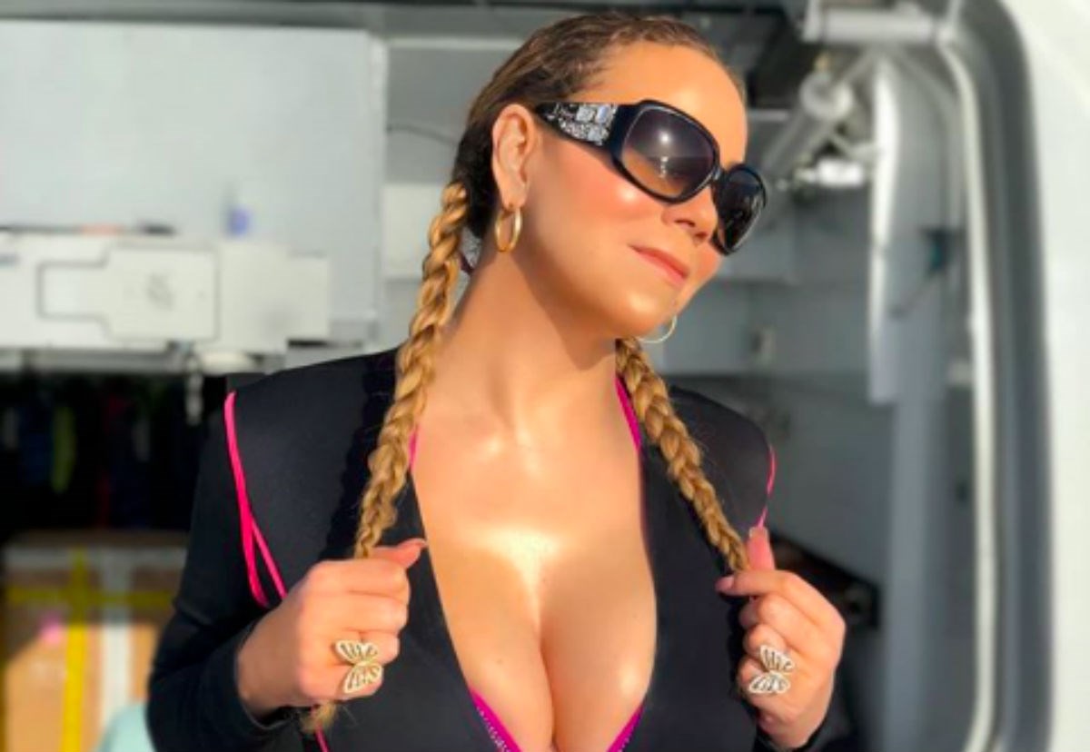 Mariah Carey objavila izazovne fotke s jahte na kojoj se odmara s djecom