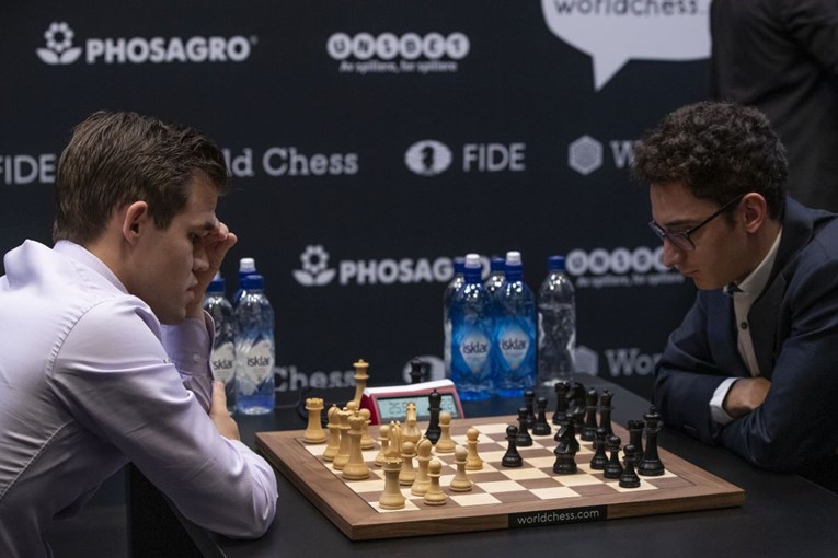 Carlsen obranio naslov svjetskog prvaka u šahu