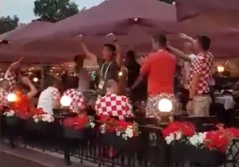VIDEO Hrvatski navijači usred Moskve zapjevali Čavoglave