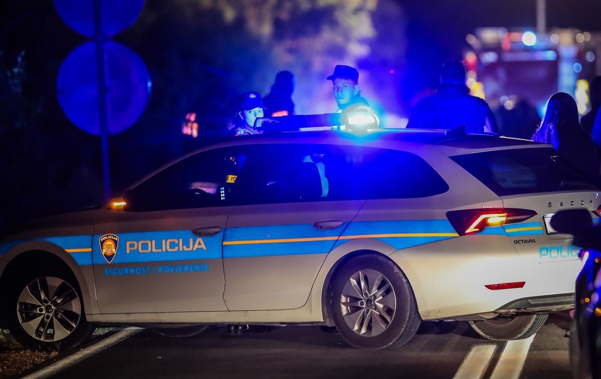 Totalno pijana vozila bicikl i pala. Bore joj se za život