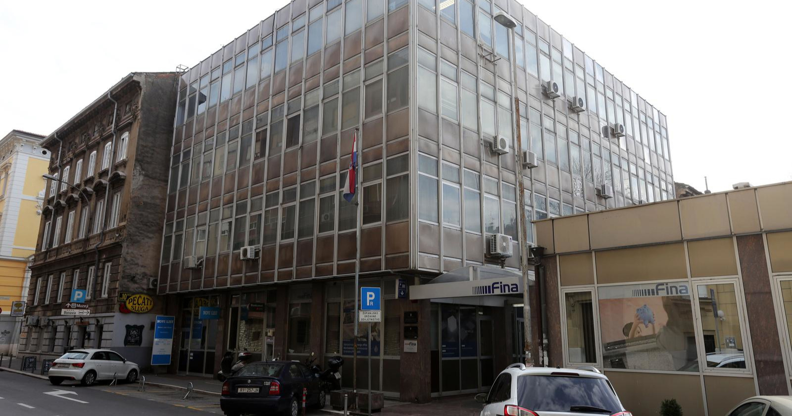 Riječanin optužen za brutalno nasilje nad partnericom. "Zabit ću ti mačetu u srce"