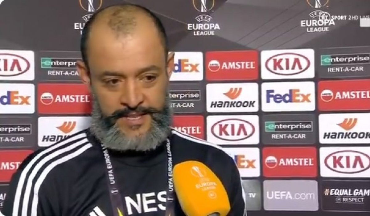"Apsurdno! Ljudi umiru, a mi igramo kao da je sve normalno"