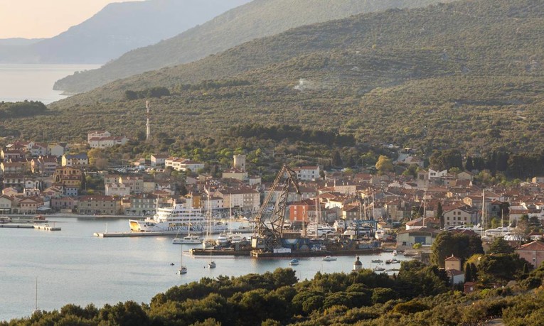 U tri naselja na Cresu voda nije za piće
