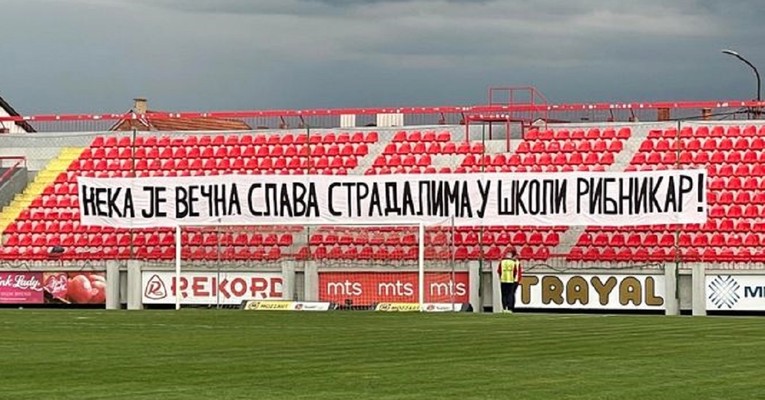 Delije samo objesili transparent s najbolnijom porukom i otišli sa stadiona
