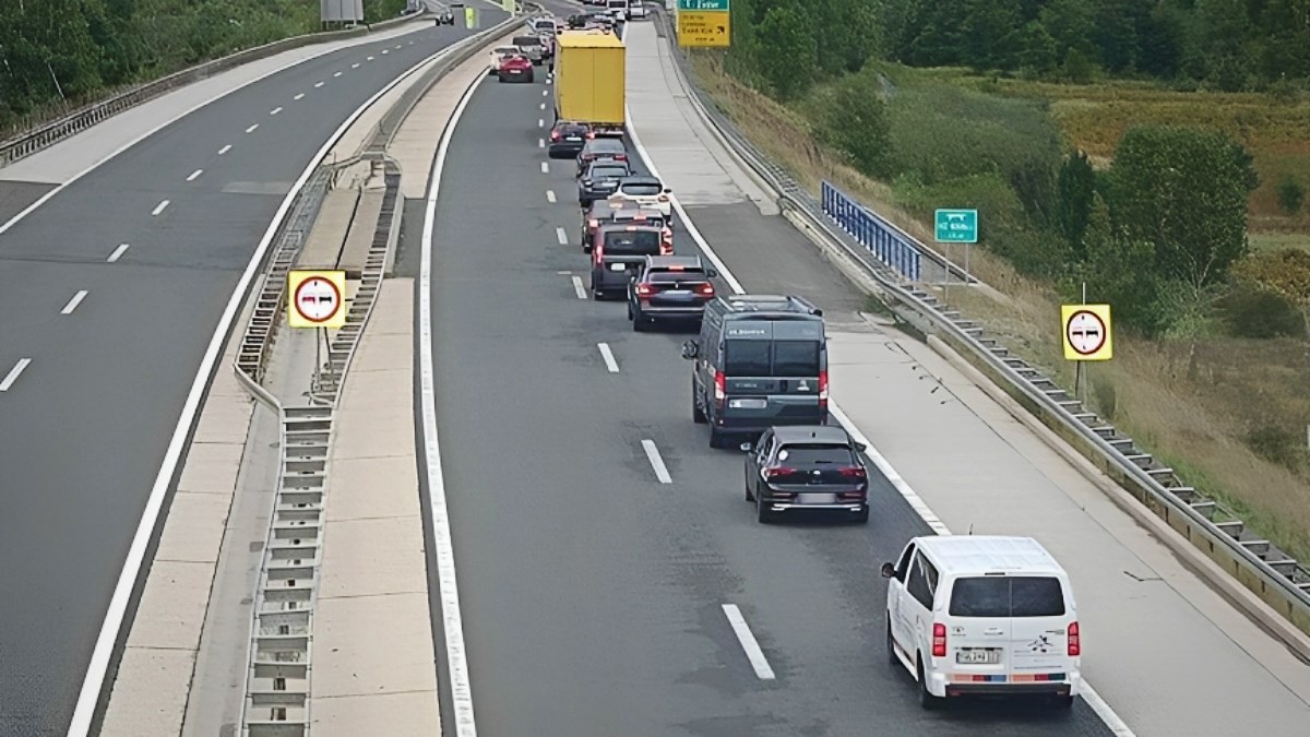 Zbog olujnog vjetra zatvoren tunel Sv. Rok. Gužva i kod Karlovca u smjeru Zagreba
