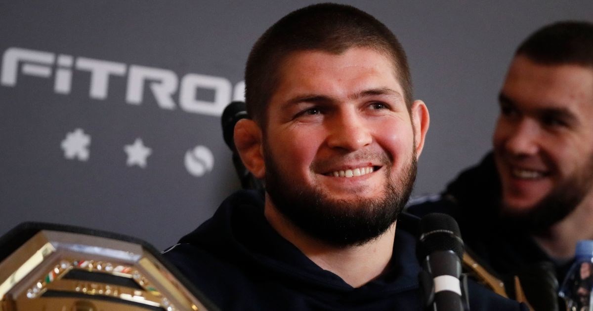 VIDEO Khabibova rasprava s rođakom: Želiš biti mafijaš? Ja sam kao mali gledao Šukera