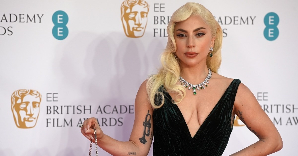 Lady Gaga pokazala isklesane trbušne mišiće i oduševila izgledom