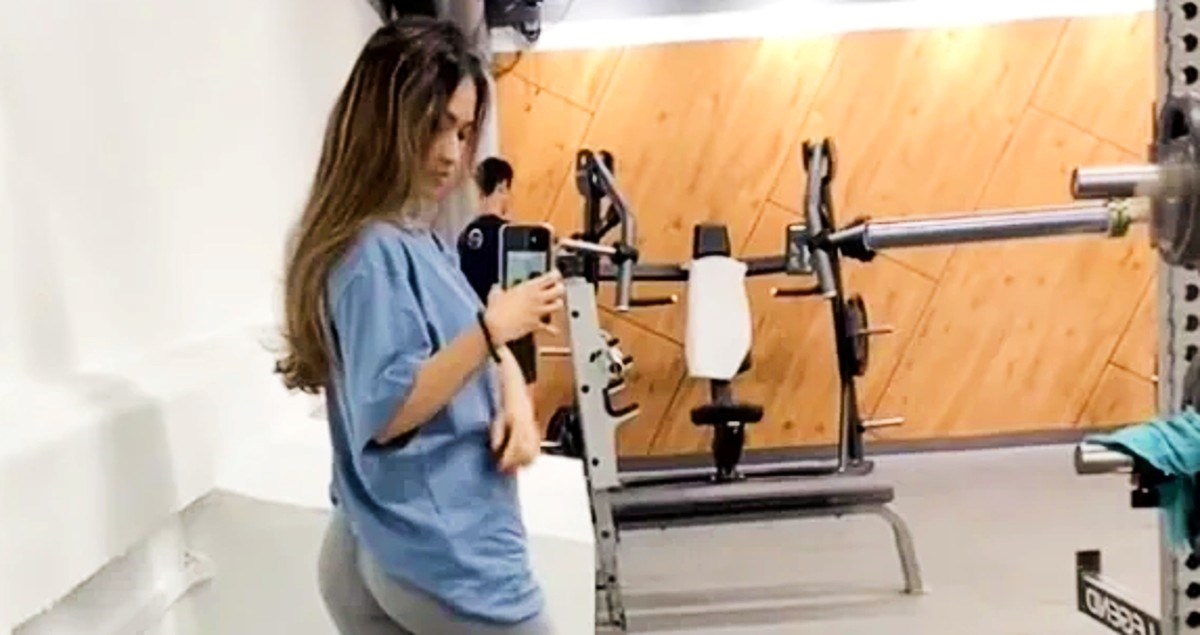 Snimala tipa kako "bulji u nju u teretani". Ispalo da je on gledao Mr. Beana