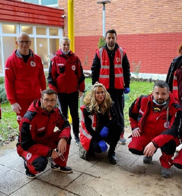 Renata Sopek pomaže unesrećenima u Sisku: Vikend pun tuge, emocija i zajedništva
