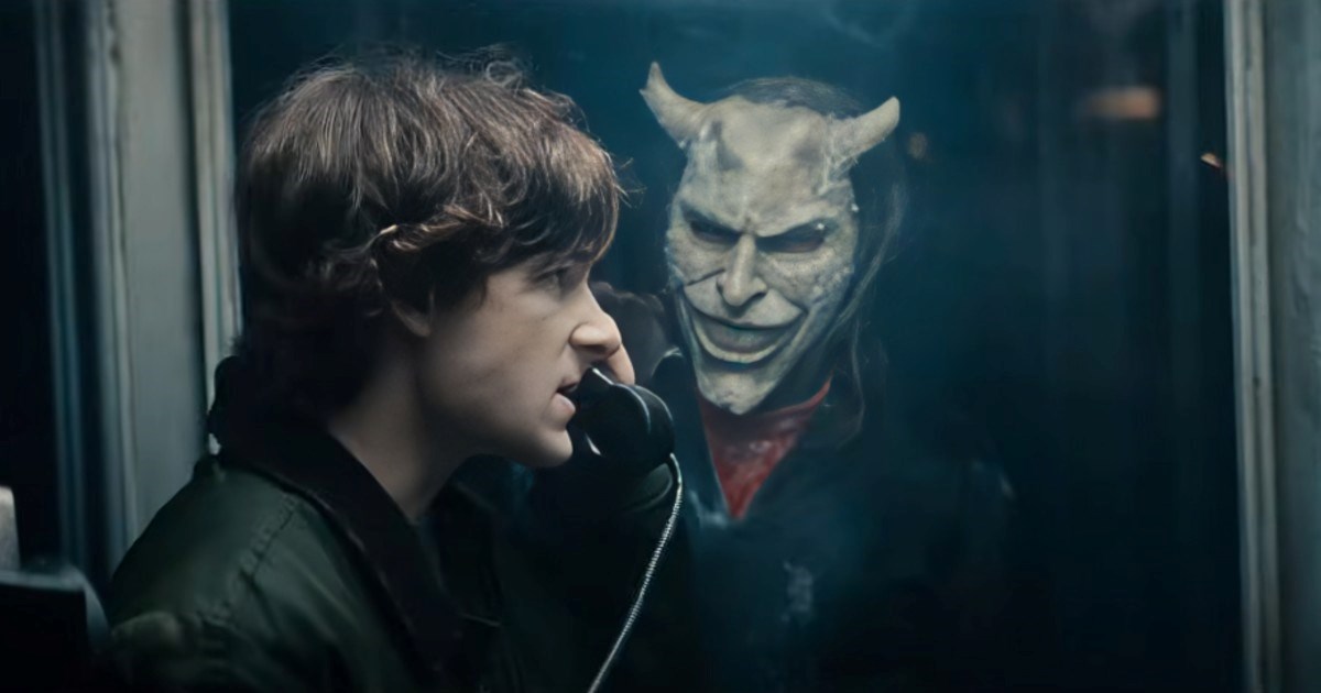 Ethan Hawke vraća se u svoju najmračniju ulogu. Stigao je trailer za Crni telefon 2