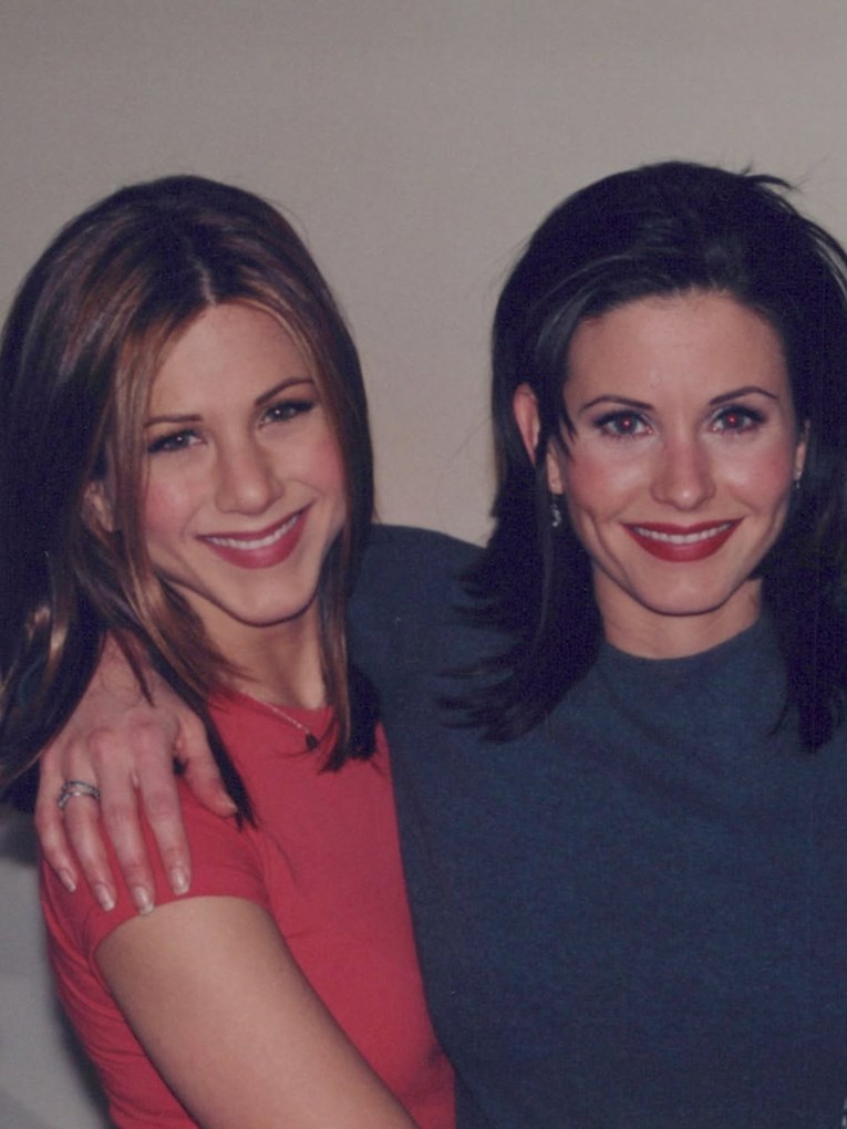 Courteney Cox podijelila staru fotku s Jennifer Aniston za njezin 57. rođendan
