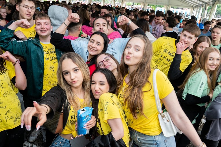 Grad Zagreb nudi stipendije učenicima i studentima 1. godine. Evo detalja