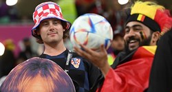 Hrvat u Kataru navija s kartonskom glavom Luke Modrića
