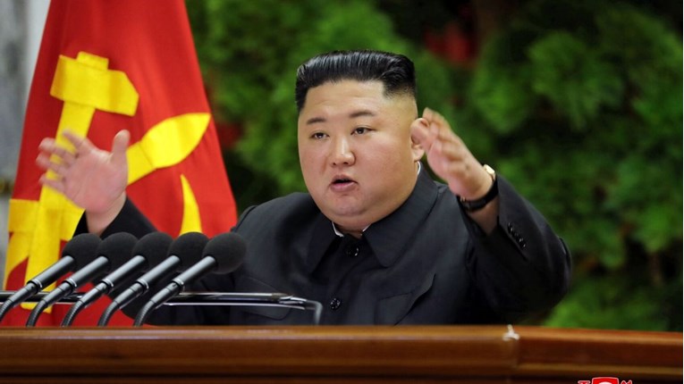 Partijska glasila u Sjevernoj Koreji nisu objavila ništa o stanju Kim Jong-una