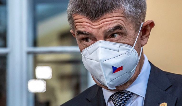 Češki premijer: Morat ćemo pooštriti mjere, trenutne ne djeluju
