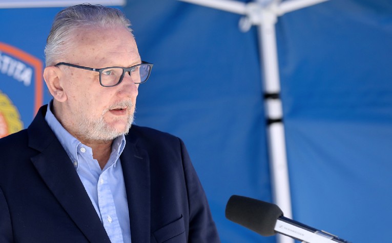 Božinović otkrio kad će biti poznat plan napuštanja mjera