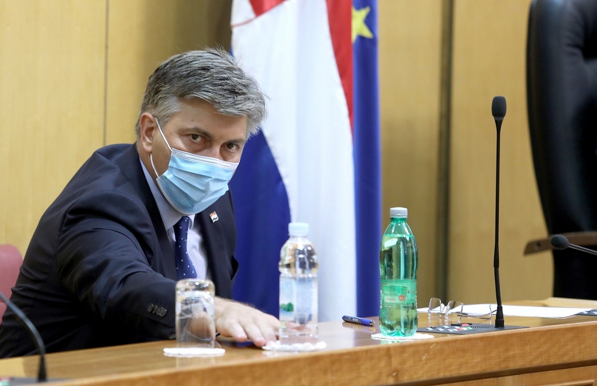 Plenković: Fasciniran sam debitantima. Most je kavanska demokracija, čemer, jad...