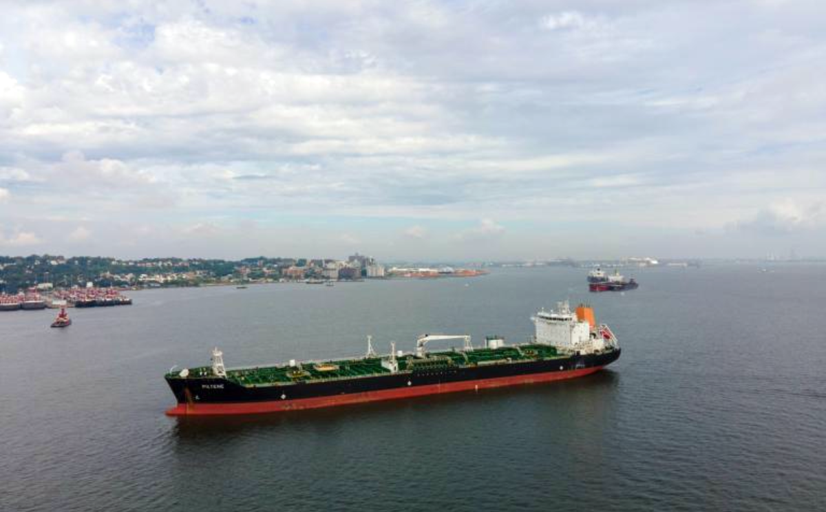 Ruski tanker iz "flote u sjeni" pokvario se kod Španjolske. Nisu ga zaplijenili