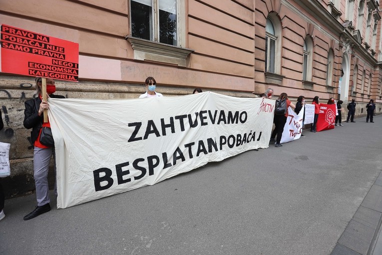 FOTO Održan prosvjed protiv Hoda za život