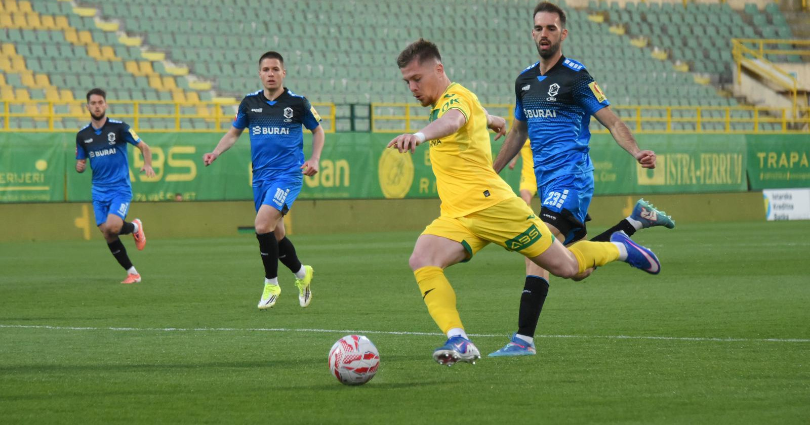 Istra preokretom pobijedila Varaždin. Radošević zabio bizaran gol