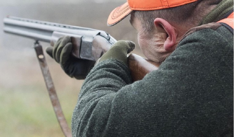 Tijekom lova u Zagorju upucan lovac