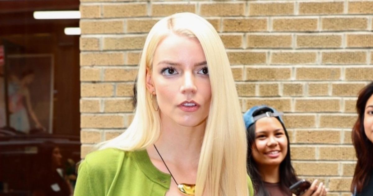 Anya Taylor-Joy prošetala New Yorkom u grudnjaku