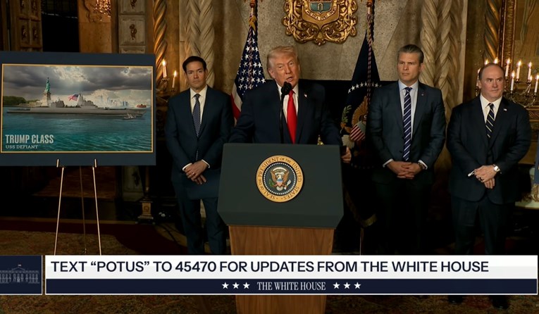 Trump: Gradimo najveće bojne brodove ikada. Imat će lasere koji izbrišu metu