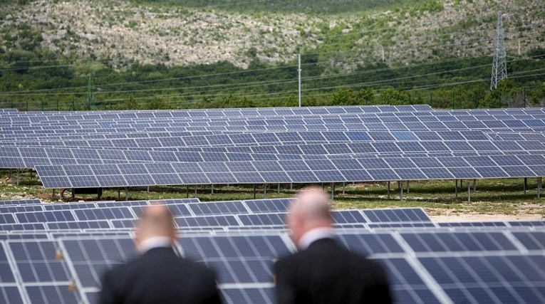 Potpisan ugovor za izgradnju sunčane elektrane u Dugopolju