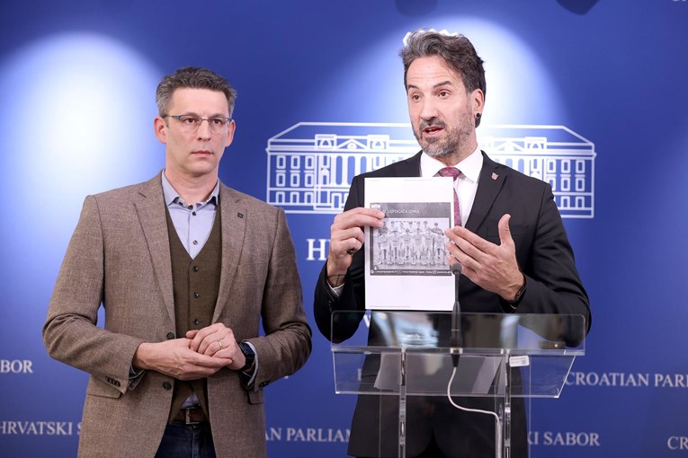 Petrov: Država dopušta da na dresovima djece budu logotipi kladionica i kockarnica