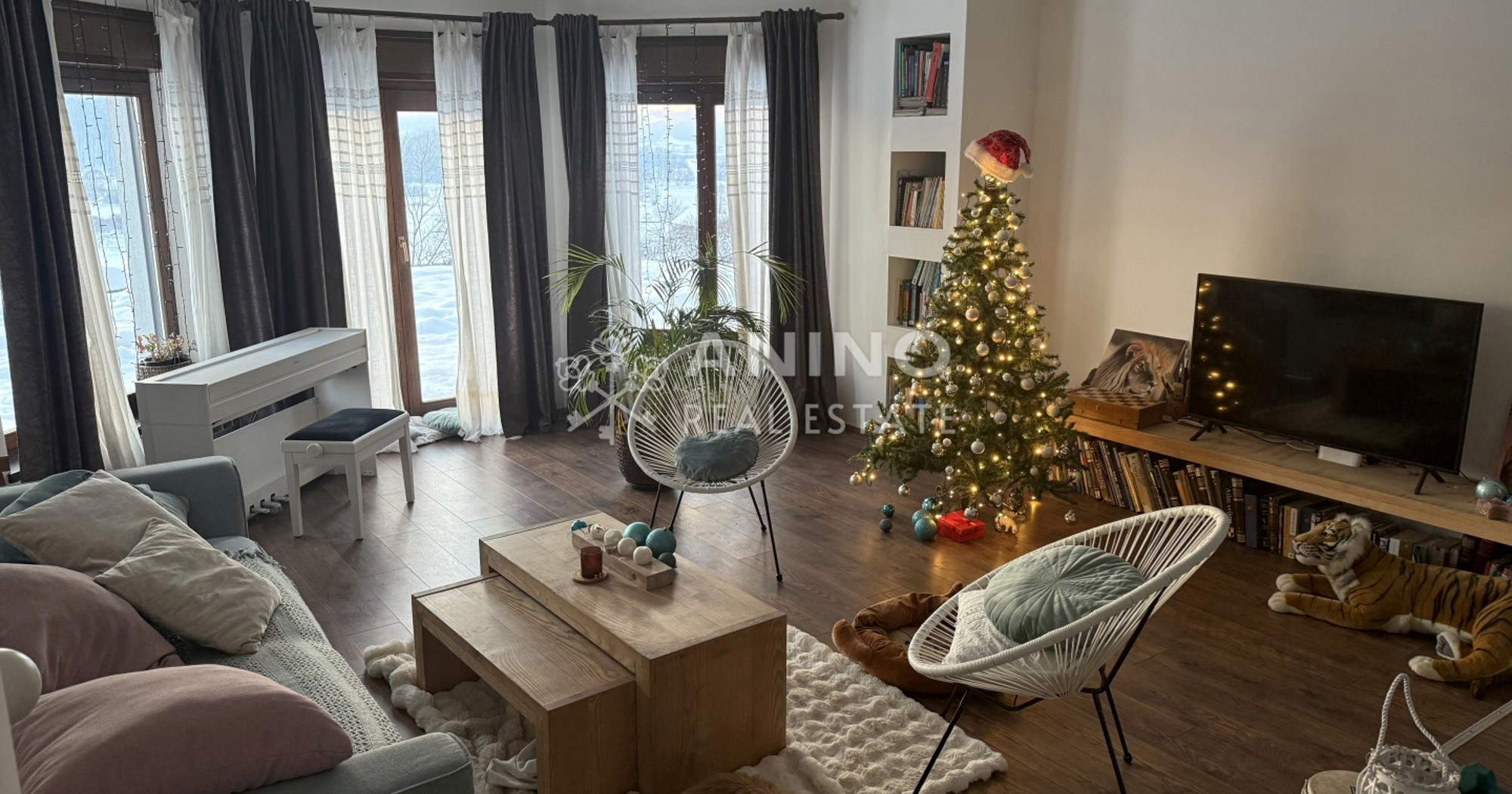 Top oglasi za nekretnine: Moderna obiteljska kuća s pogledom nadomak Zagreba