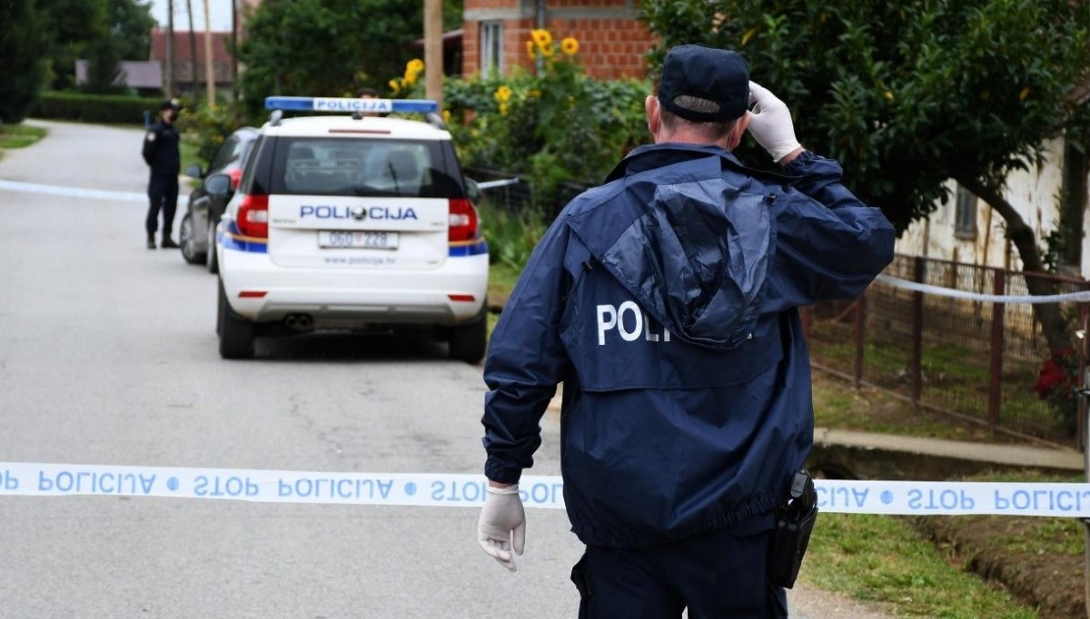 U dvorištu u Sesvetama pronađena mrtva žena. Ubio je član obitelji?