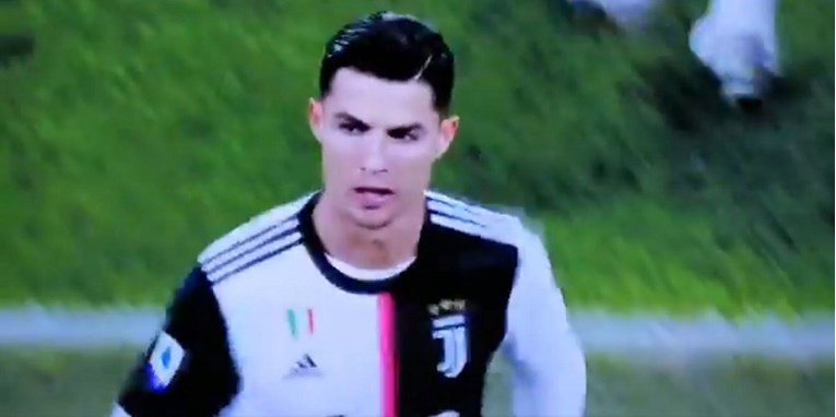 "Od*ebi!" izderao se Ronaldo na Sarrija prilikom zamjene