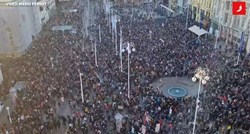 Trg u Zagrebu je pun prosvjednika protiv covid-potvrda, pogledajte snimku iz zraka