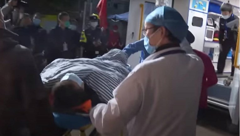 U Kini nakon 6 dana spašena žena iz urušene zgrade, savjetovala kako da je izvuku