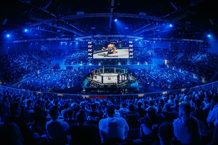 FNC standard diže i izvan kaveza: Entrio i FNC potpisali ekskluzivno partnerstvo